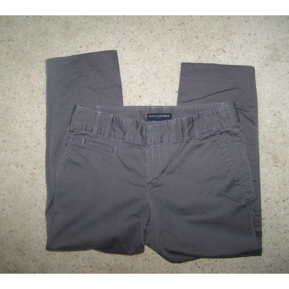 Banana Republic Capri Cropped Pants 8 Gray